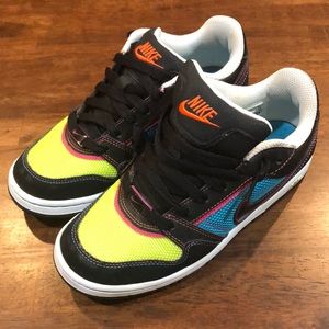 Nike Black and Multicolor Women's Sneakers